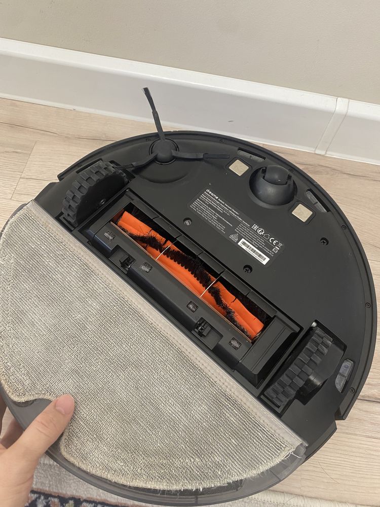 DreameBot D9 max робот пылесос