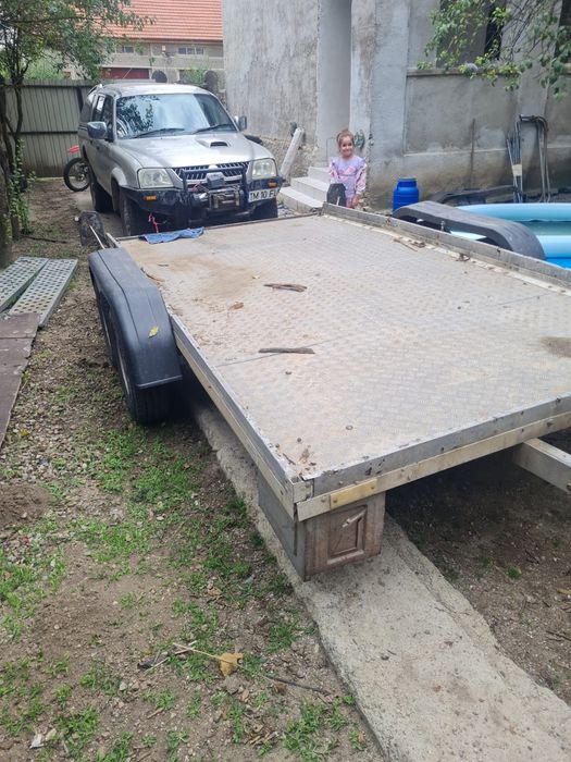 Platforma/remorca auto 3 tone