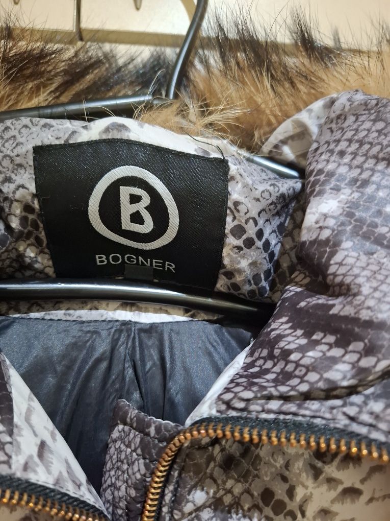 Дамско яке BOGNER със сваляща се качулка от естествен косъм
