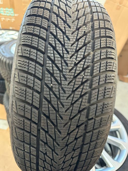 Roti iarna Audi A5 18 pt modelul dupa 2024 ca noi 235/45R18 Passat B8