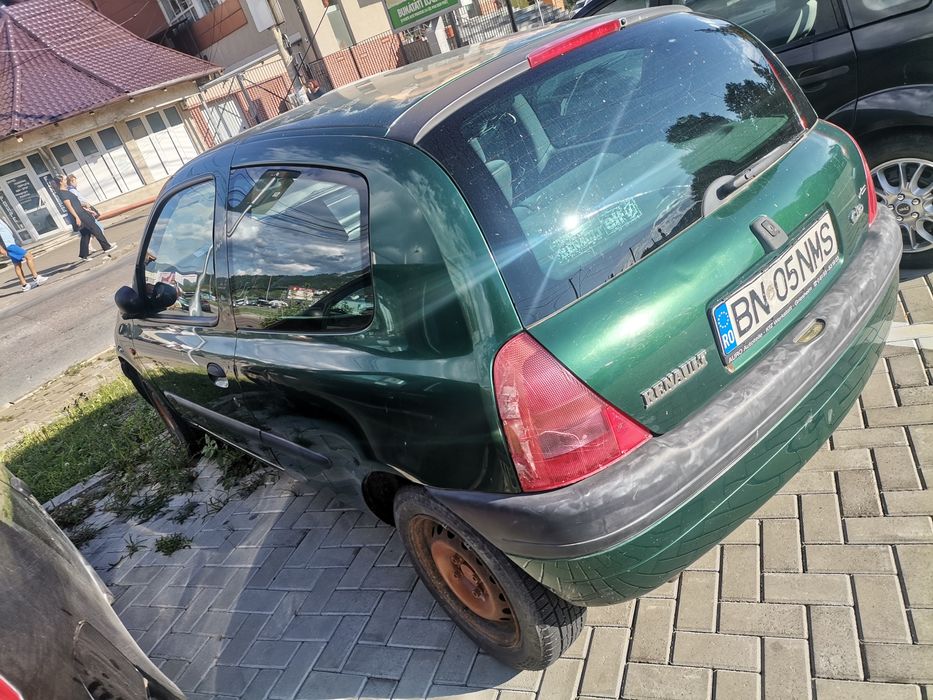 Renault clio 2002 benzina 1,2 înmatriculat ro perfect