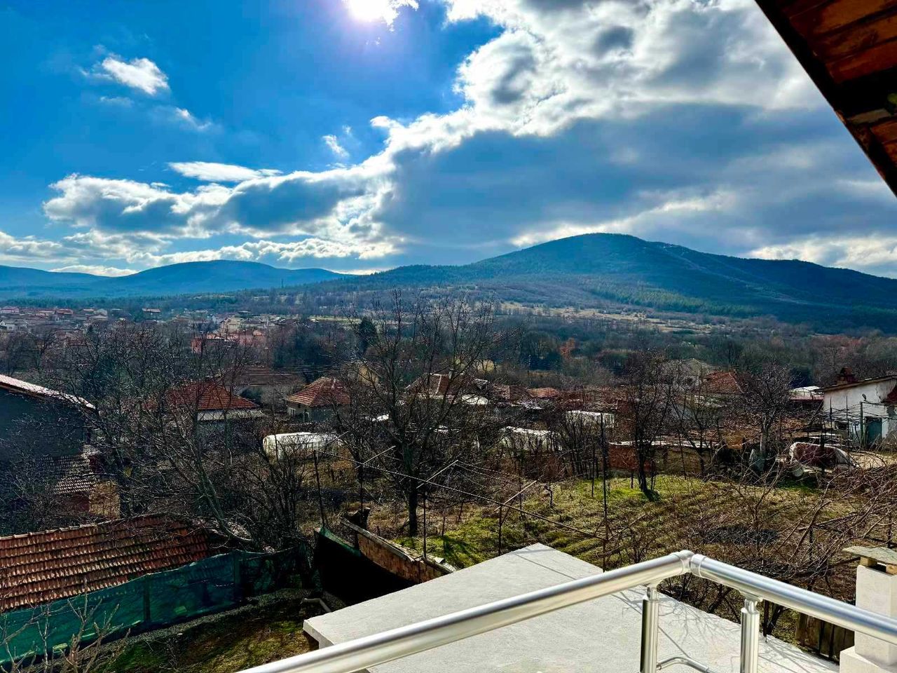 Продава се Къща в Казанлък - 200 кв.м за 727 €/кв.м - Снимка #2