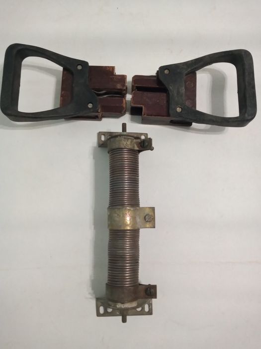 4*Priză și rezistență în CC