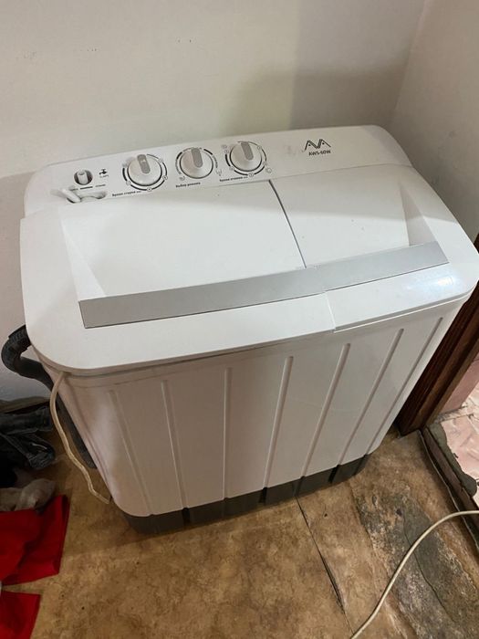 Машина и холодельник