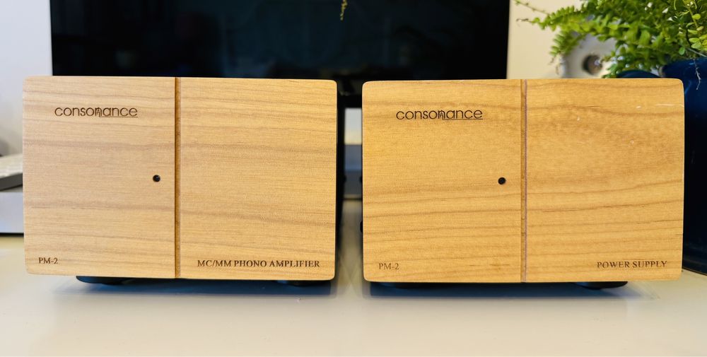 Opera Consonace PM2 phono preamplificator MM/MC cu tuburi