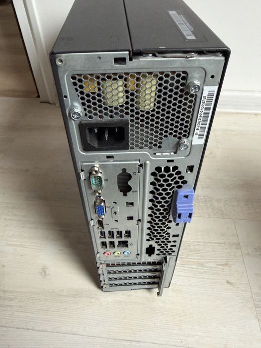 Настолни компютри (малки и големи) + монитори