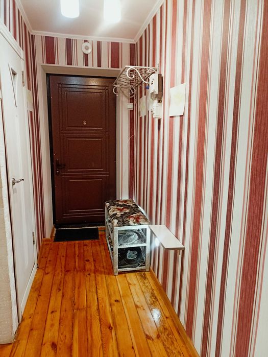 2 в 3/3/5, Дархан, кирпич, 54 метра. СК СТАРТ, Канишка. Евроремонт