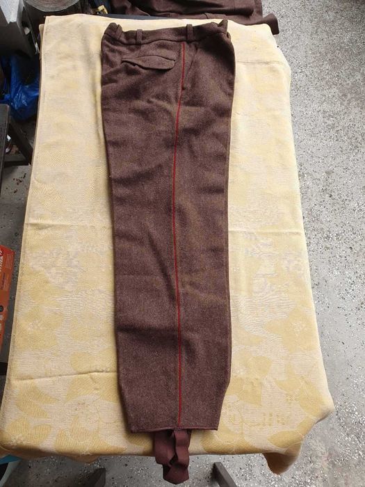 Войнишка униформа.