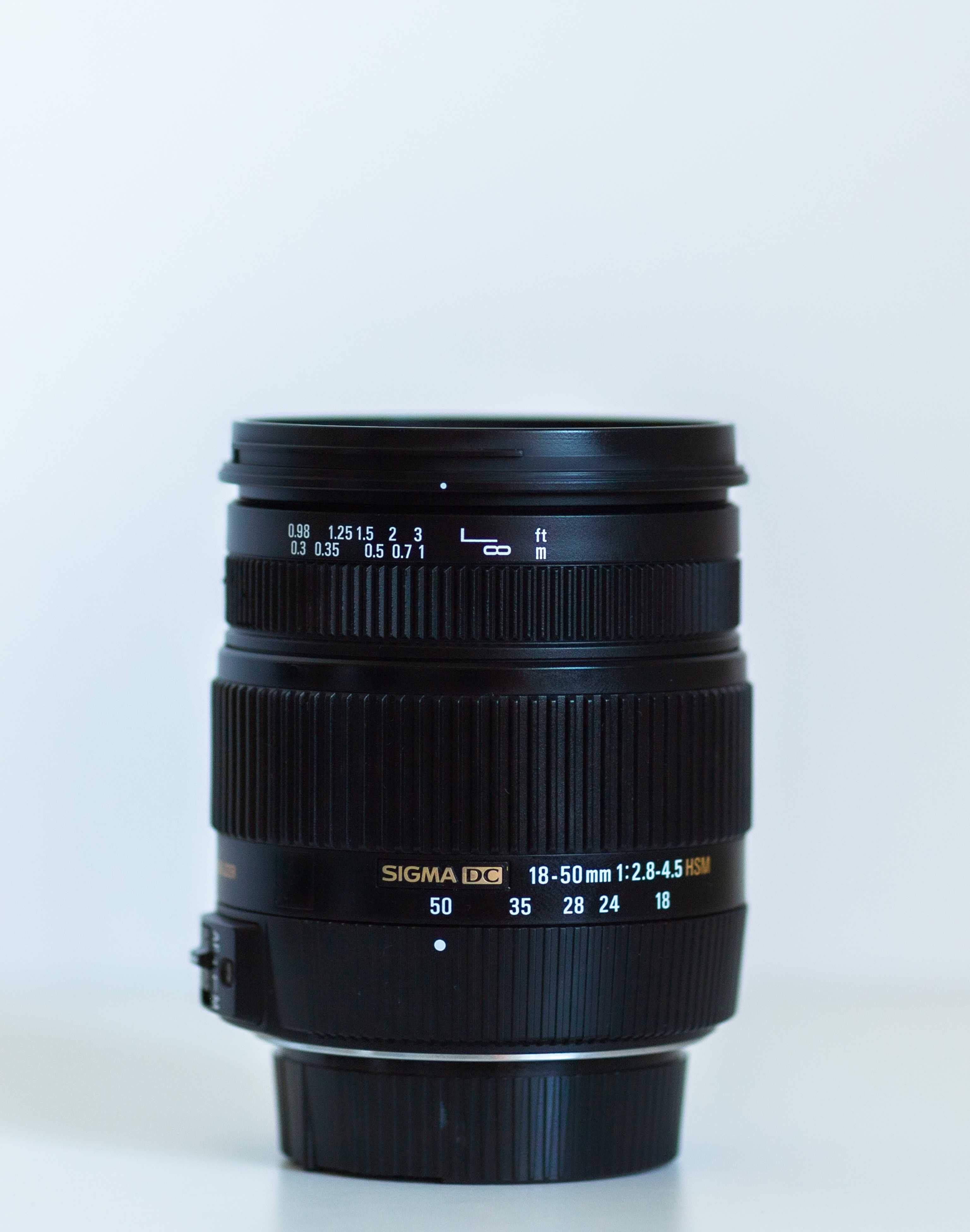Obiectiv SIGMA 18-50mm f2.8-4.5 pt. Nikon DC OS HSM