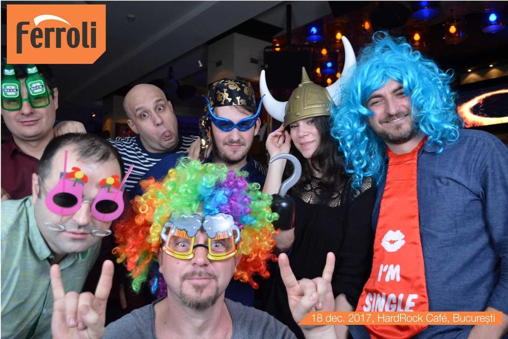 2 ore = 599 lei = PhotoBooth = Cabina foto pentru evenimente