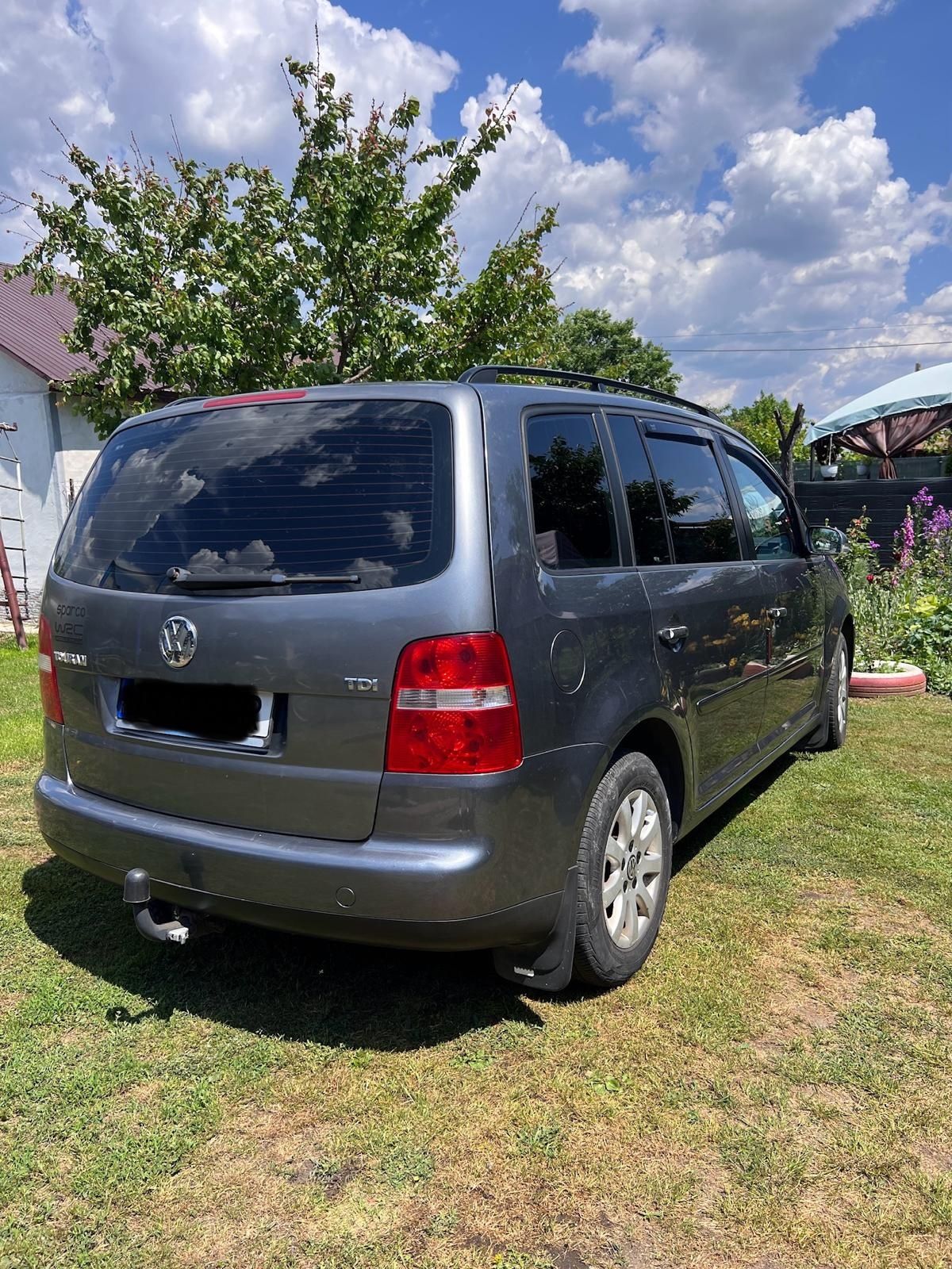 Volkswagen touran