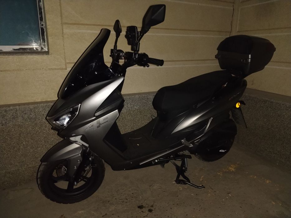 Sotiladi kam minilgan barteram bor ayfon 16 pro maxga