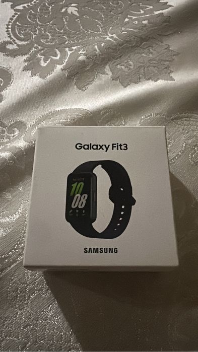 Фитнес часы galaxy fit3 черные