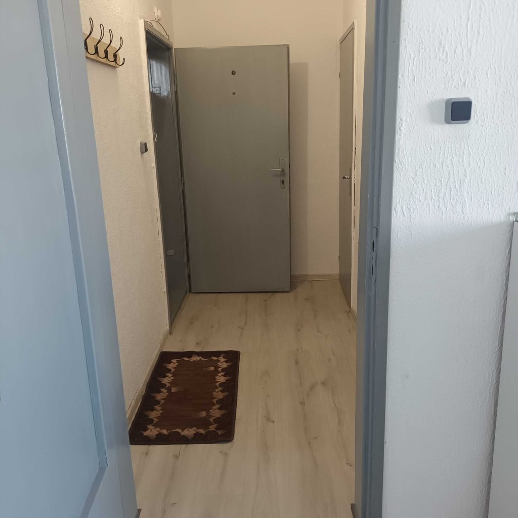 Дава се под наем Едностаен апартамент в Пазарджик, Ставропол - 43 кв.м за 178.5 € - Снимка #9