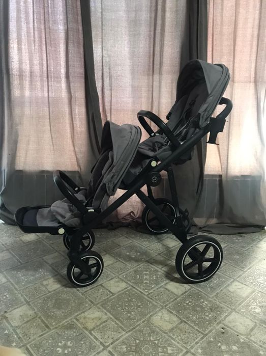 Продам или обменяю Коляска Cybex для двоих деток. В полной комплектаци