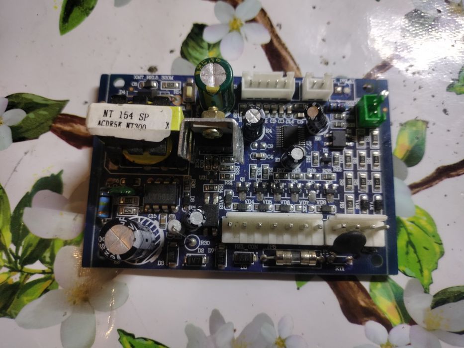 Продам плату управления стабилизатора Ресанта