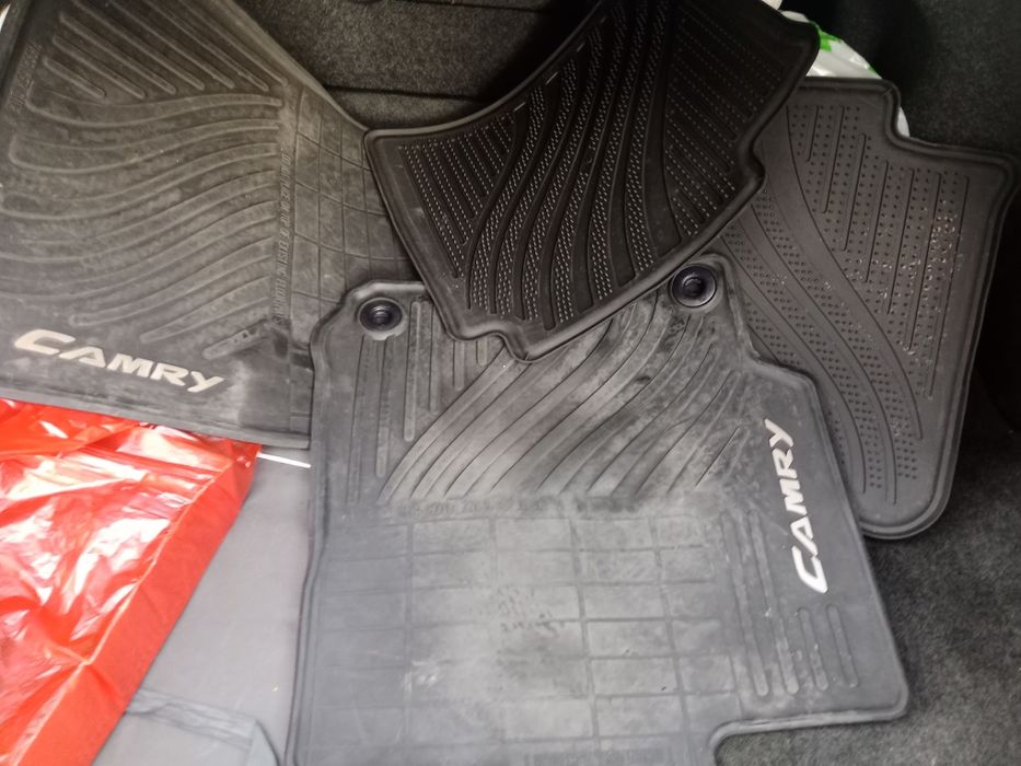 Продам полики Камри 50 американец