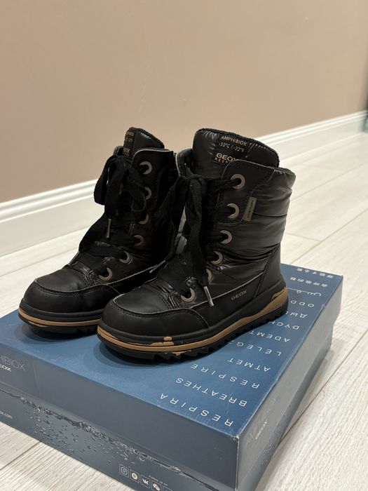 Продам зимнюю обувь для девочки Geox
