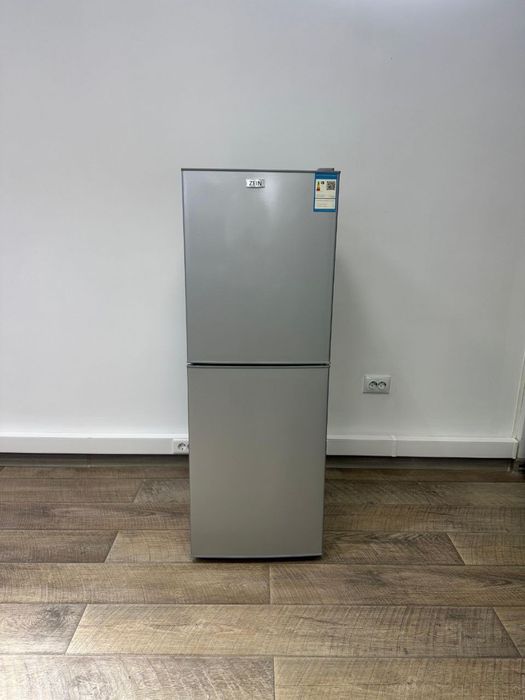 Холодильник новый Zein 130см высота . Бесплатная доставка