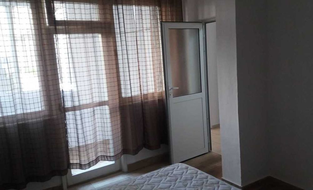 Дава се под наем Двустаен апартамент в Бургас, Възраждане - 55 кв.м за 89.25 € - Снимка #1