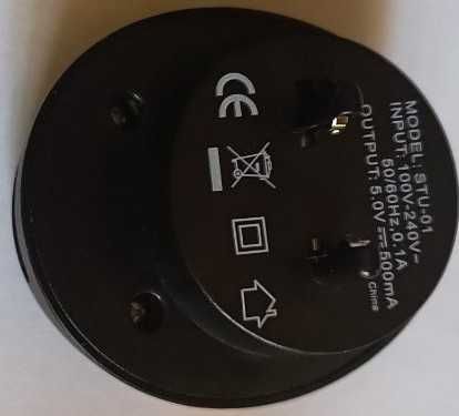 4-в-1 универсално зарядно за пътуване 110-220V с USB порт