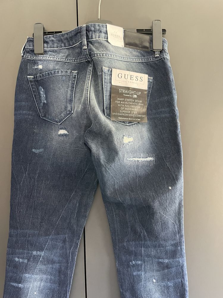 Оригинални дънки - Guess