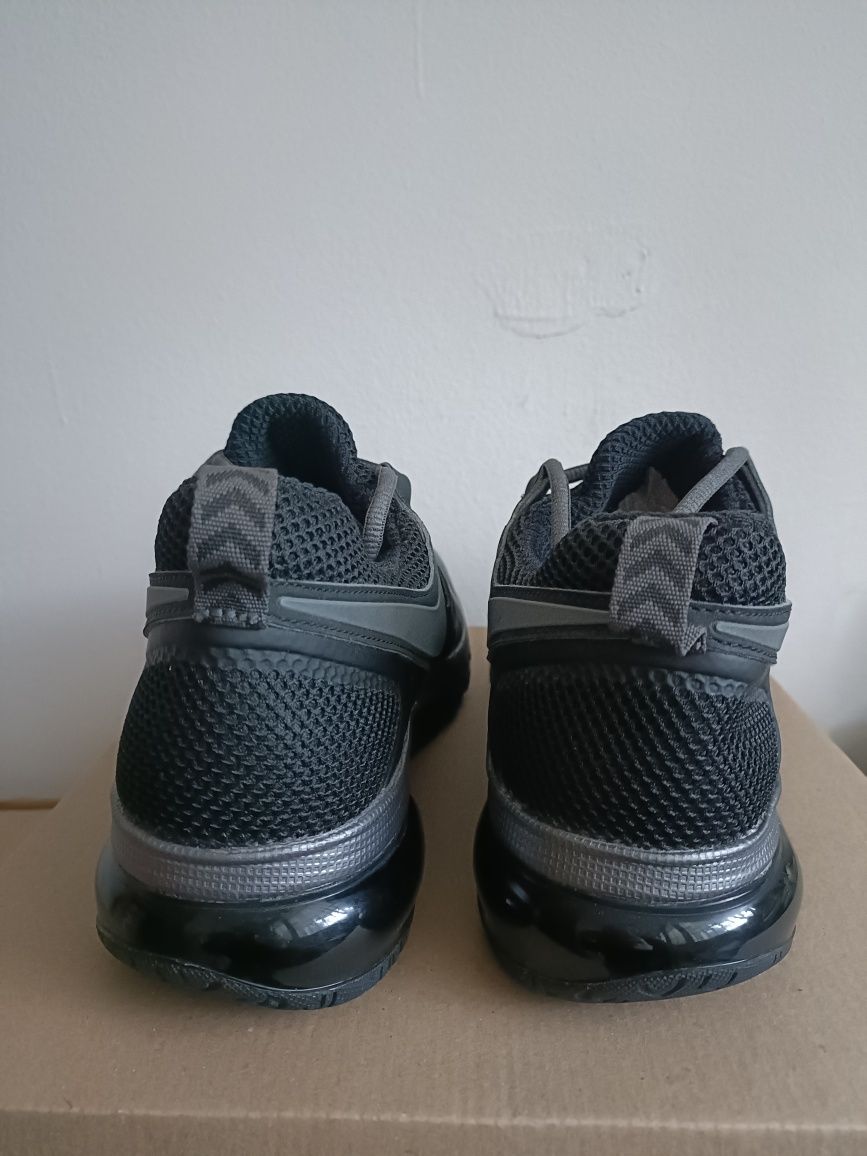 Nike Fingertrap Max номер 45 код 13A