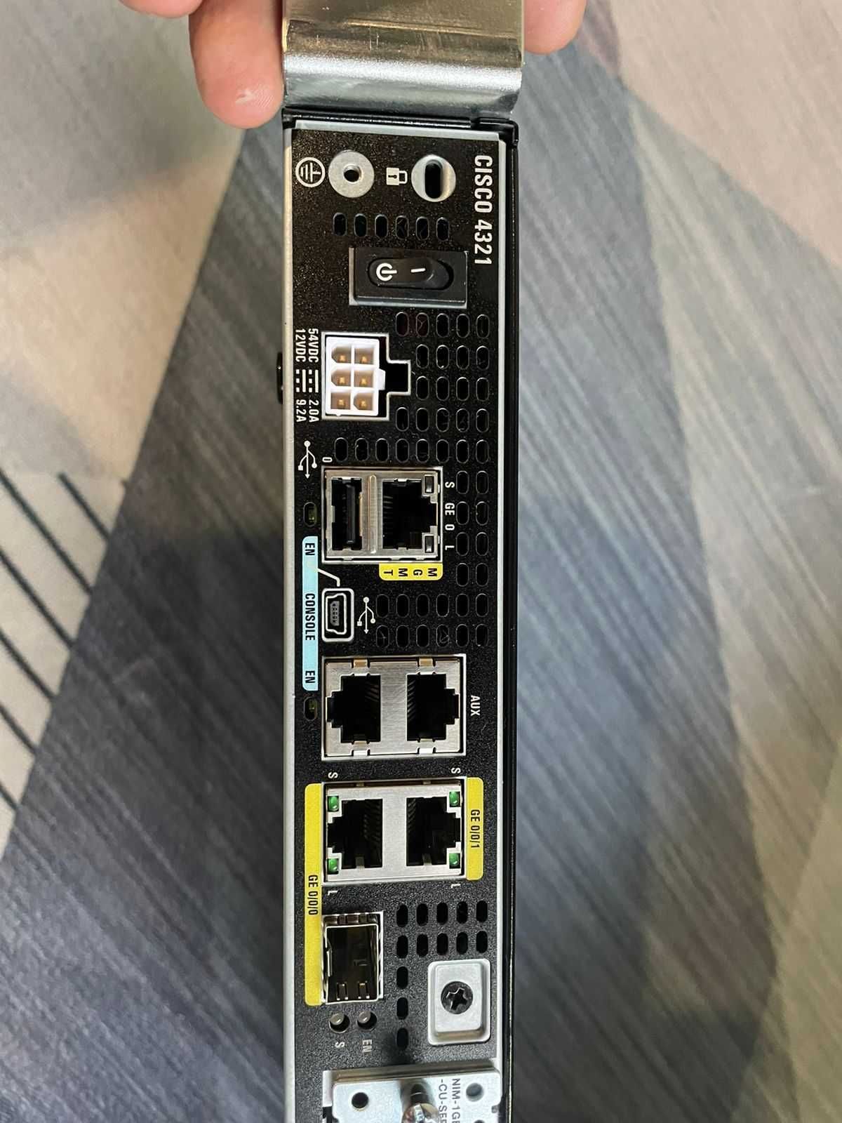 маршрутизатор cisco (router ISR4321)