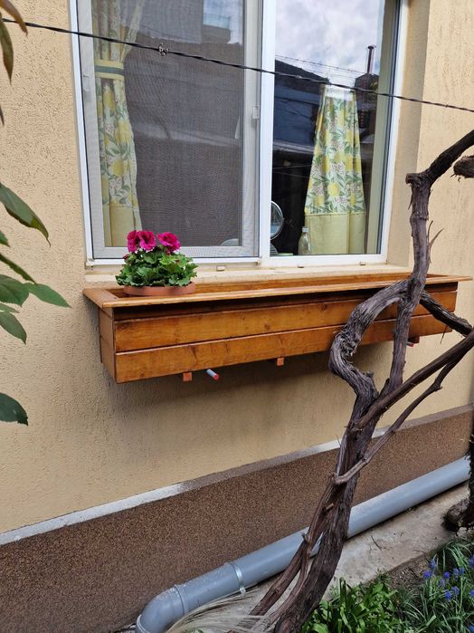 Jardiniera flori - lemn tratat 7 straturi (Impregnant anticarii, lac)