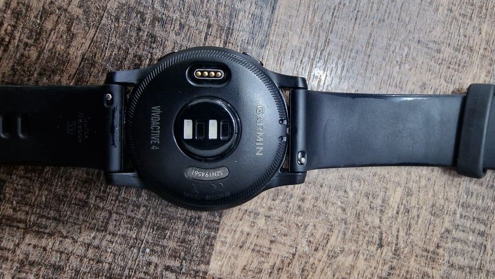 Ceas Garmin VivoActive 4 Music