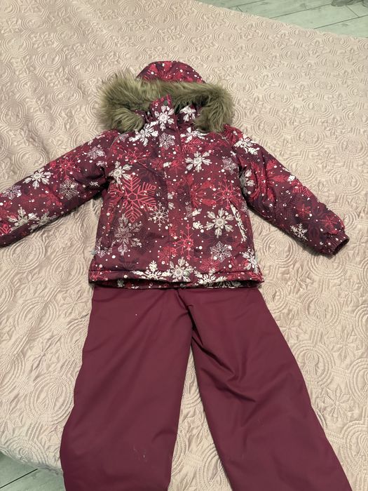 костюм зимний в отличном состоянии рост 122
