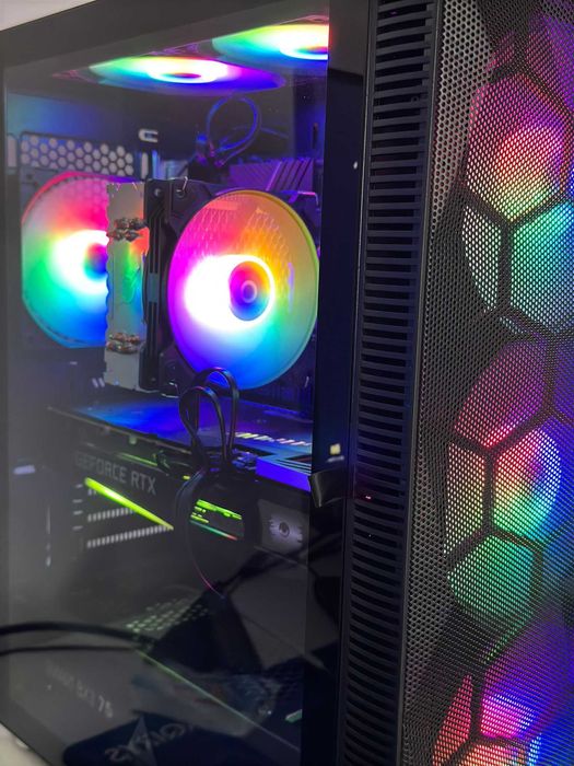 Reparații calculatoare, laptopuri și build-uri custom