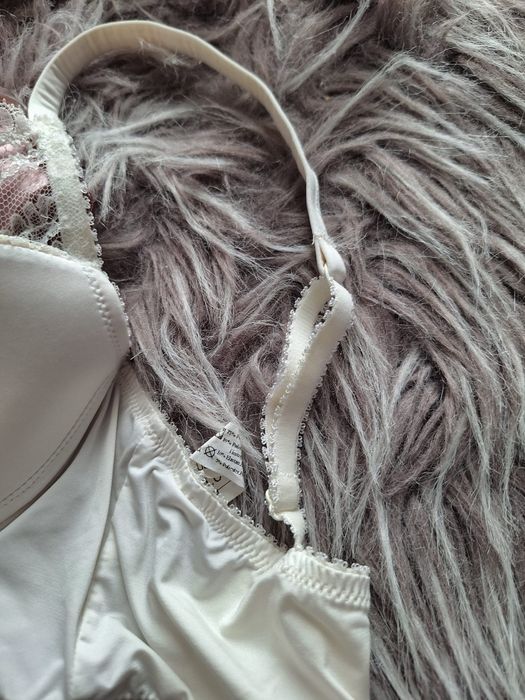 Sutien, model deosebit