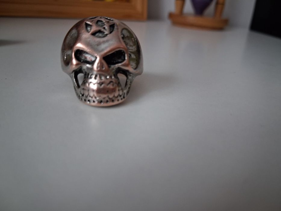 Vând Inele Stil Gotic  Barok Craniu