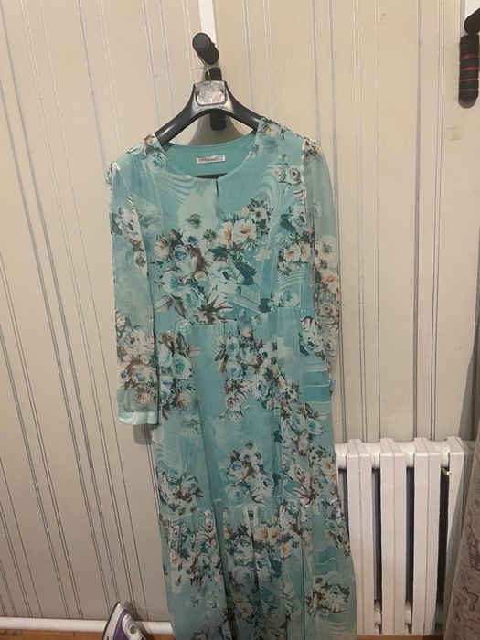 Продам блузки и платья