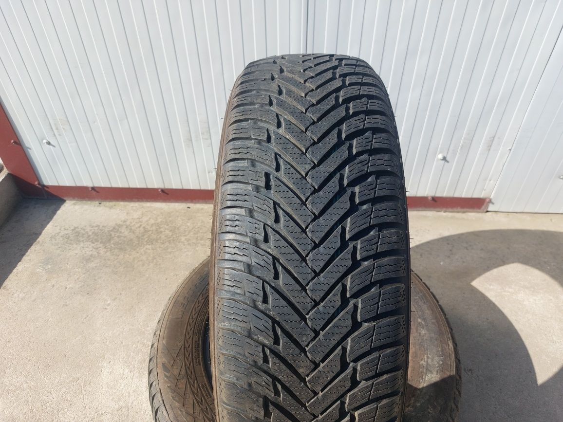 125 lei bucata! Doua anvelope M+S 225 65 17 Nokian! 6 mm