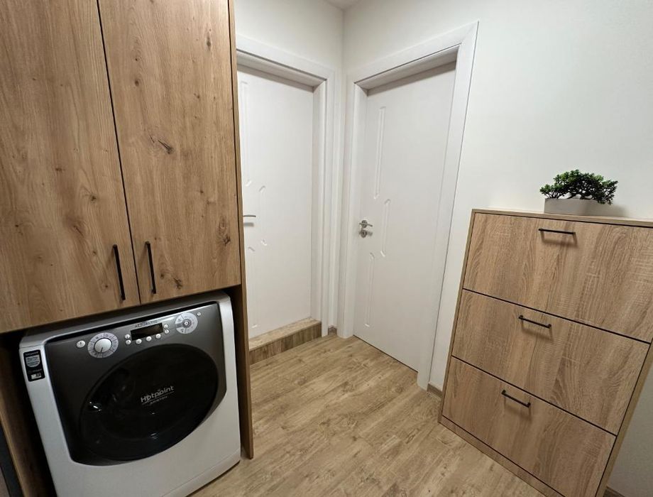 Дава се под наем Двустаен апартамент в Пловдив, Остромила - 55 кв.м за 650 € - Снимка #5