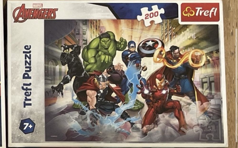 игри и пъзели(2лв малките, по 7лв по-големите)