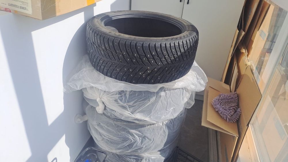 Продам шины зимние Hakkapeliitta