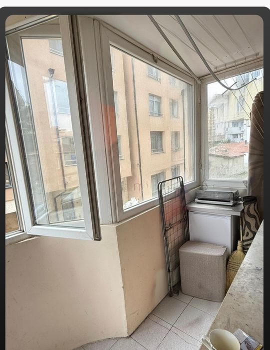 Двустаен апартамент на колхозен пазар