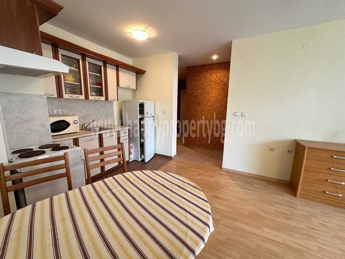 Продава се Двустаен апартамент в к.к. Елените - 76 кв.м за 757 €/кв.м - Снимка #2