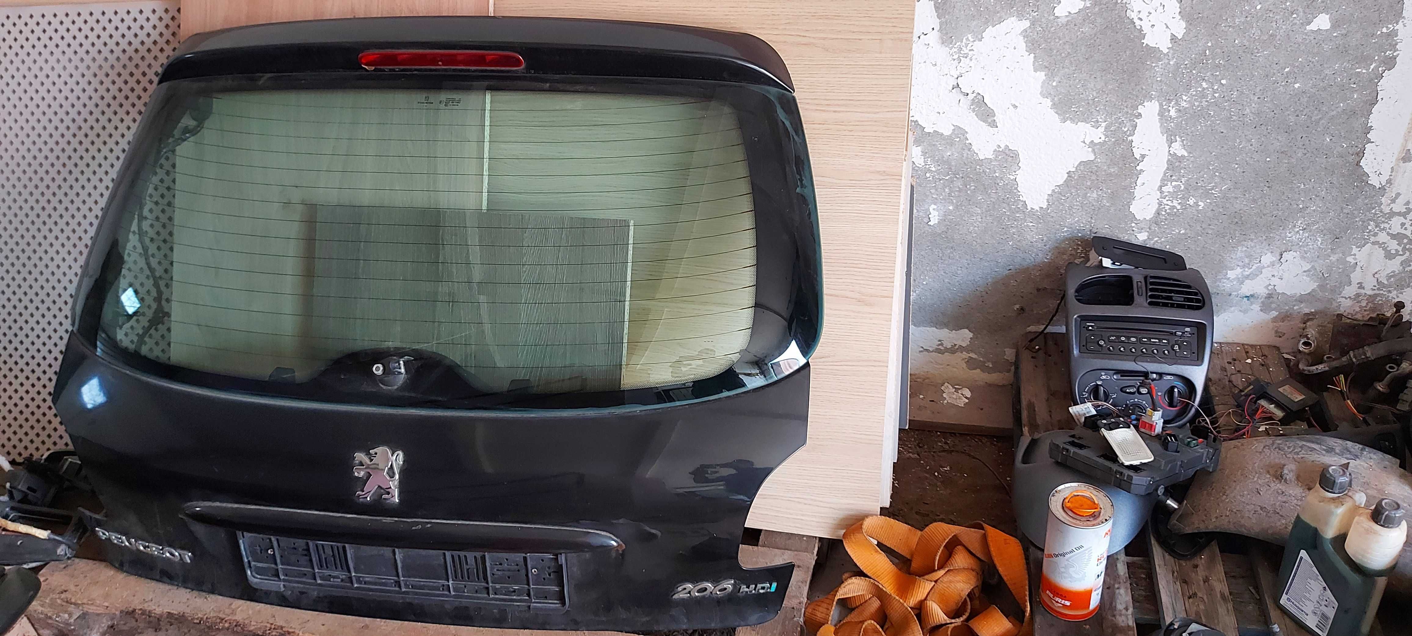 Vand piese Peugeot 206 1.4 hdi  2007