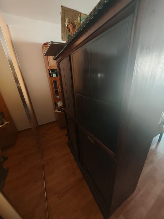 Șifonier cu 4 uși din lemn masiv