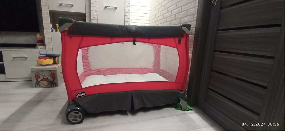 Манеж игровой, кровать Chicco
