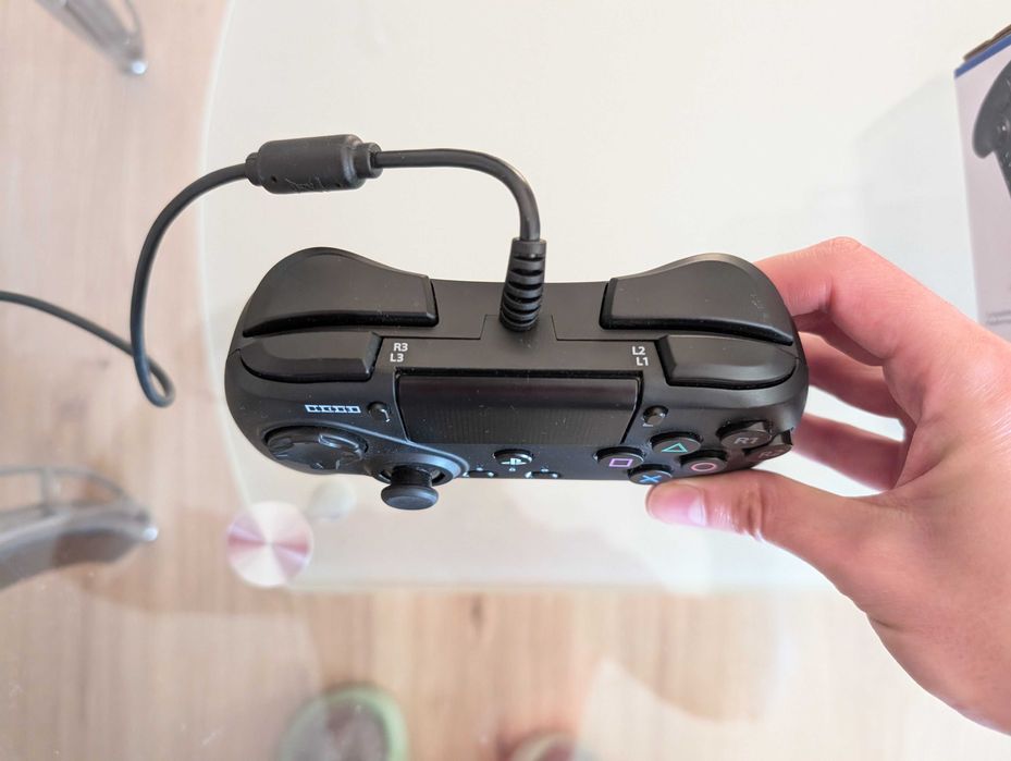 Продавам Джойстик HORI - Fighting Commander OCTA