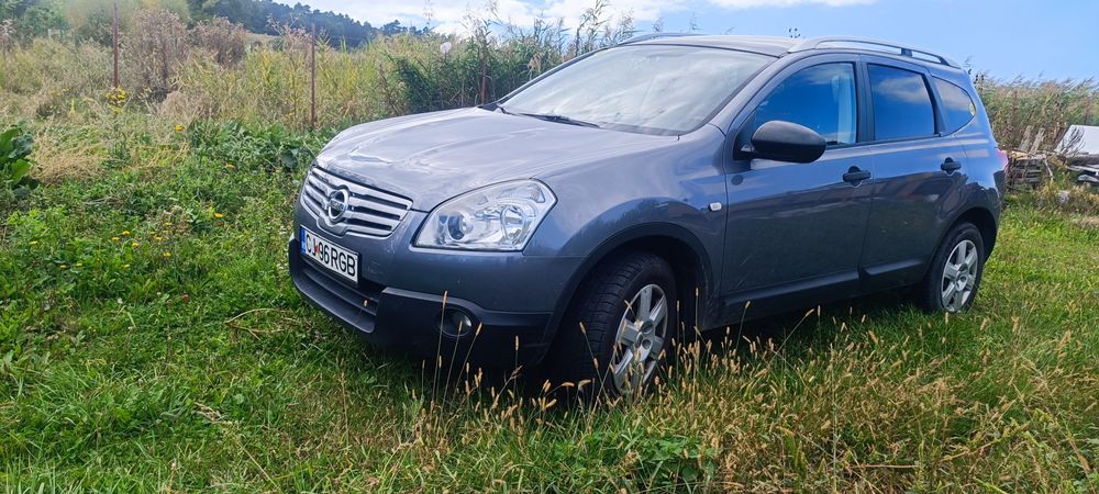 Nissan Qashqai+2