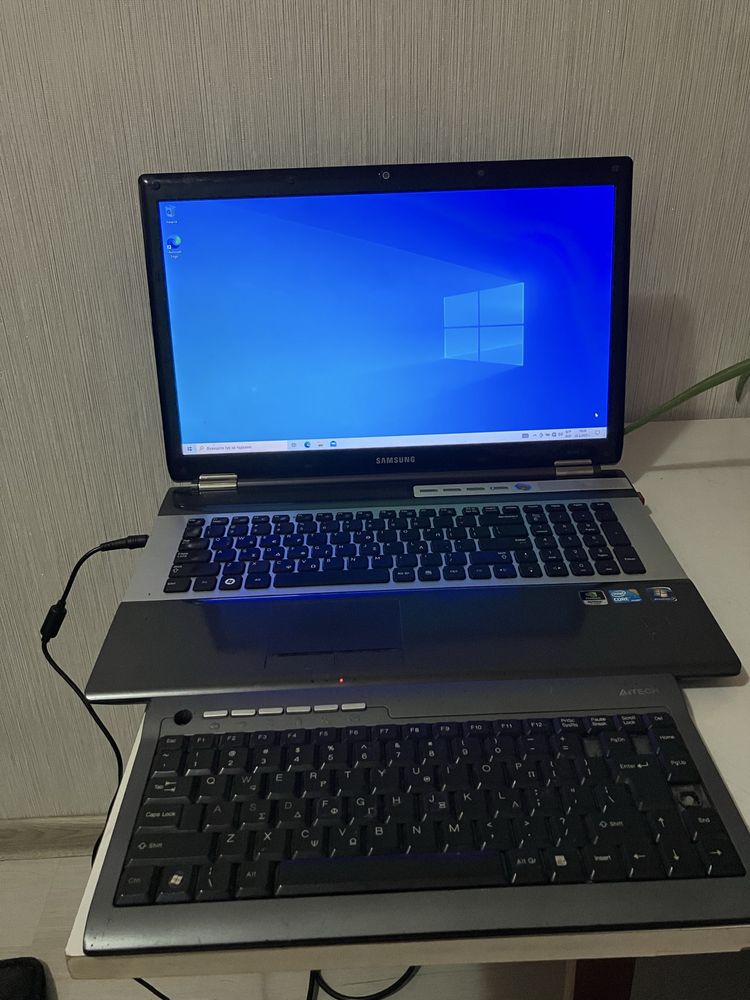 Laptop Samsung rf710