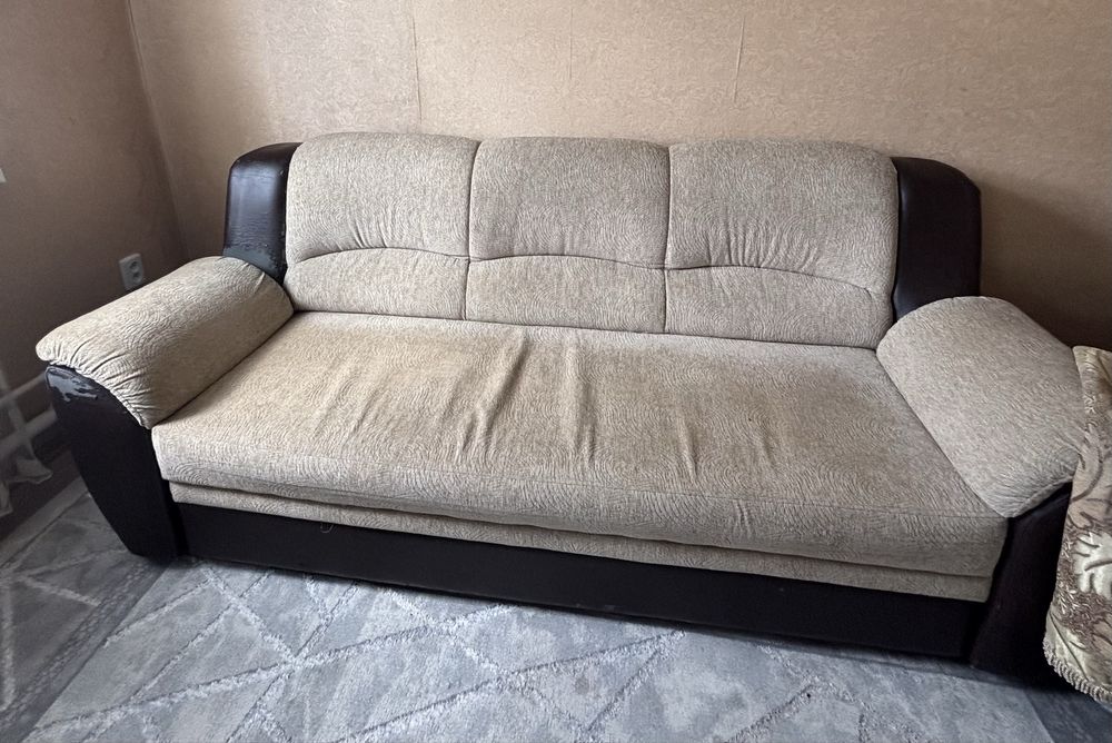 Продам мягкий уголок 3-2-1