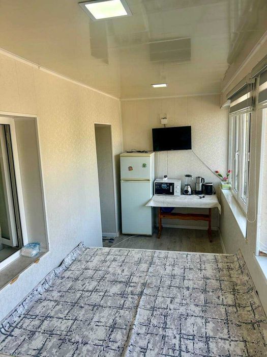 Chirchiqda 3 xonali uy ijaraga beriladi sharoitlari ideal