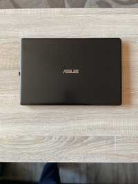 Лаптоп ASUS X502C notebook